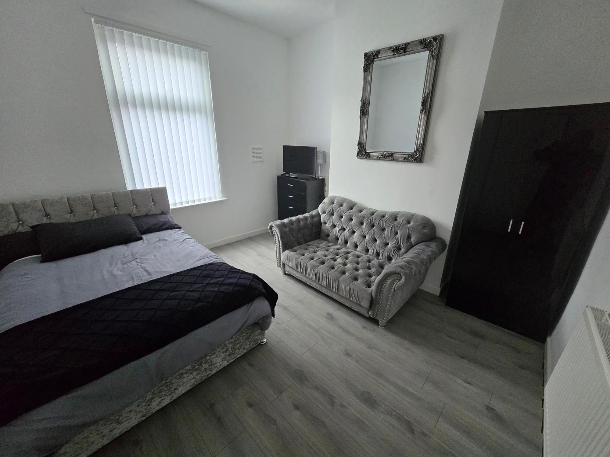 Anfield Guest House Sleeps 5 Ливърпул Екстериор снимка